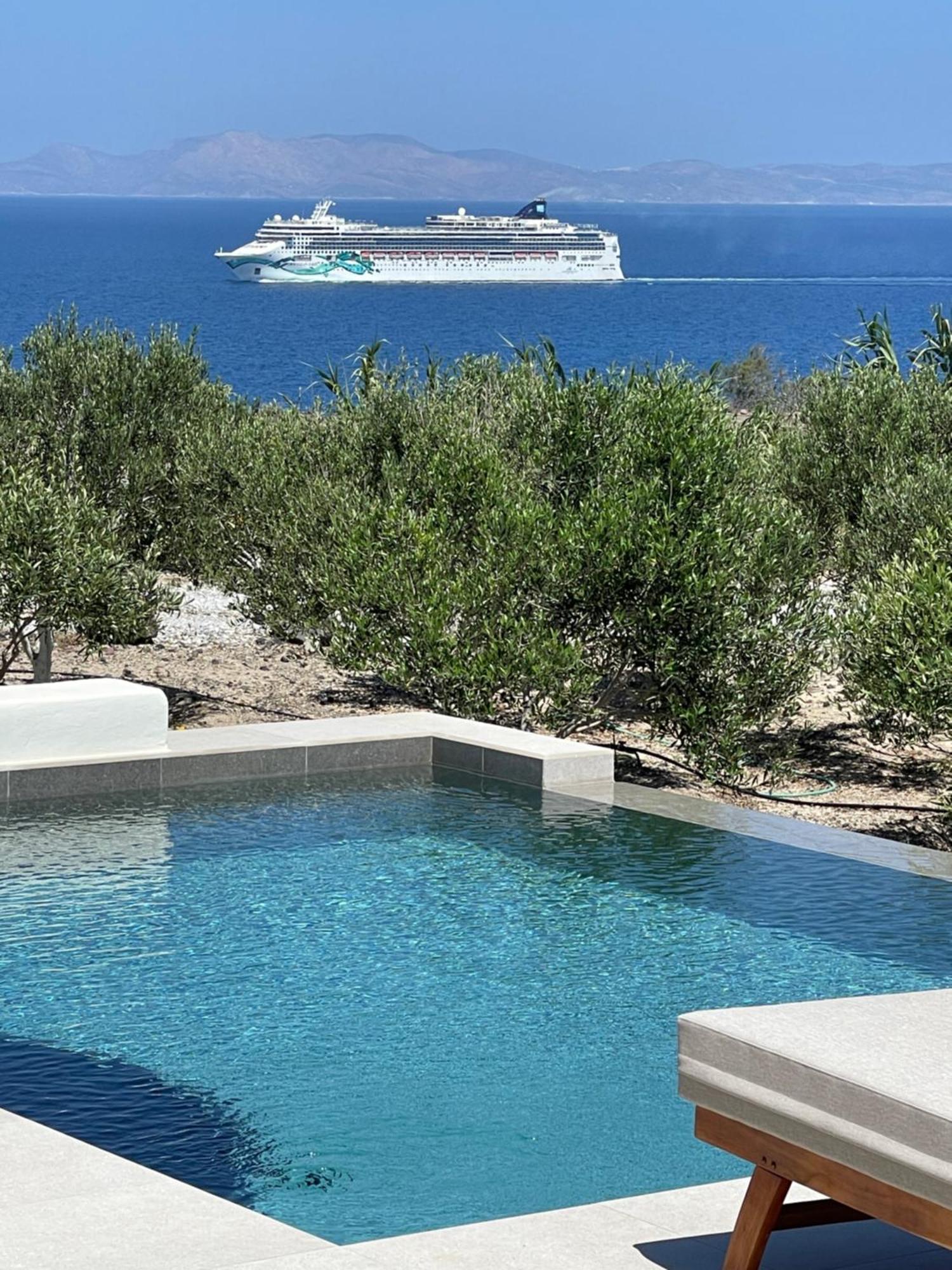 Saint John Oia-Exclusive Private Heated Pool Villas Eksteriør billede