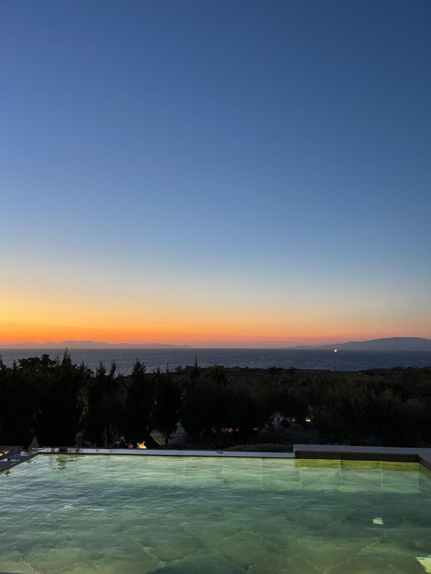 Saint John Oia-Exclusive Private Heated Pool Villas Eksteriør billede